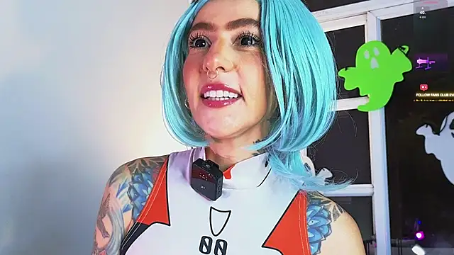 Evangelyne 1 online show from 10/25/25, 03:56