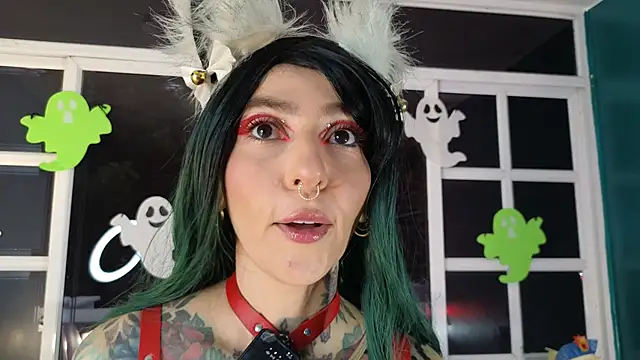 Evangelyne 1 online show from 10/14/25, 03:45