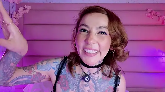 Evangelyne 1 online show from 04/10/26, 03:41