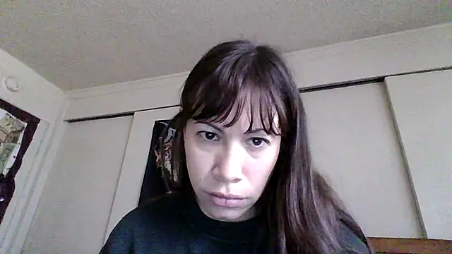 Snapshot of petitedoll29 chatting on 12/08/24, 07:22 petitedoll29 online show from 12/08/24, 07:22