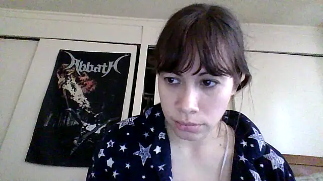 Snapshot of petitedoll29 chatting on 12/16/24, 08:48 petitedoll29 online show from 12/16/24, 08:48