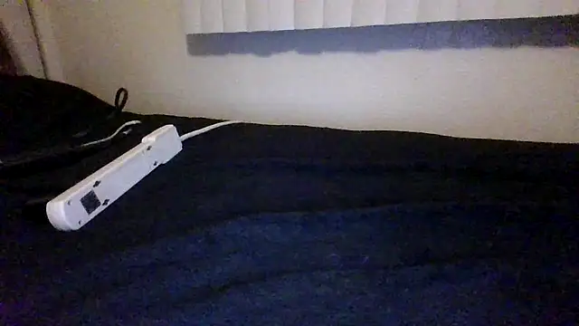 Snapshot of petitedoll29 chatting on 12/29/24, 04:05 petitedoll29 online show from 12/29/24, 04:05