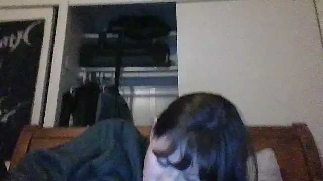 Snapshot of petitedoll29 chatting on 12/03/24, 03:15 petitedoll29 online show from 12/03/24, 03:15