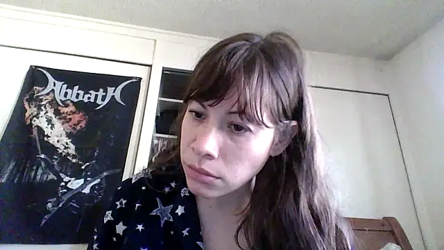 Snapshot of petitedoll29 chatting on 12/05/24, 10:06 petitedoll29 online show from 12/05/24, 10:06