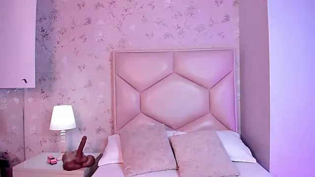 Snapshot of ambar_sullivan chatting on 11/15/25, 11:36 ambar sullivan online show from 11/15/25, 11:36