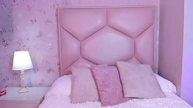 Snapshot of ambar_sullivan chatting on 11/27/25, 11:32 ambar sullivan online show from 11/27/25, 11:32