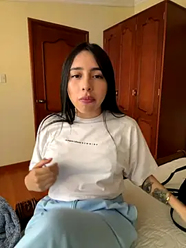 isabella jade online show from 10/06/25, 01:23