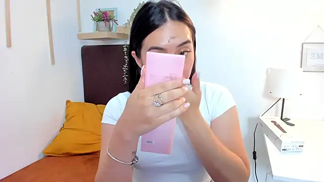 isabella jade online show from 03/15/25, 06:43