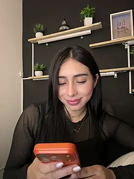 isabella jade online show from 02/14/26, 10:21