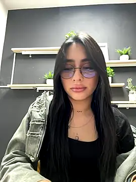 isabella jade online show from 10/31/25, 06:48