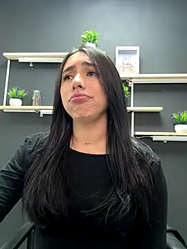 isabella jade online show from 12/03/25, 11:36