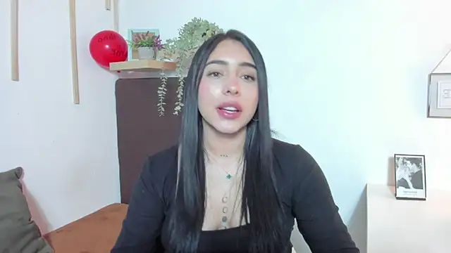 isabella jade online show from 02/21/25, 07:32