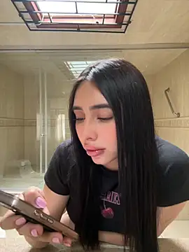 isabella jade online show from 10/22/25, 01:21