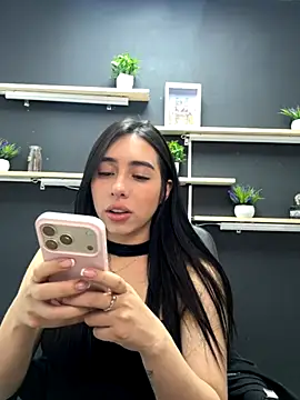 isabella jade online show from 11/29/25, 11:05