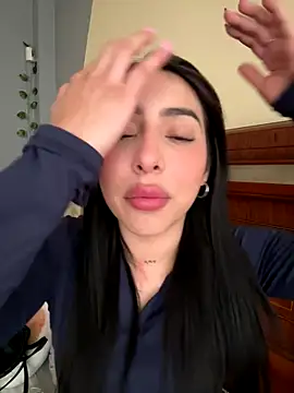 isabella jade online show from 10/15/25, 02:25