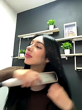 isabella jade online show from 12/18/25, 08:34