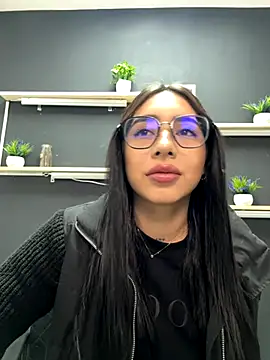 isabella jade online show from 11/26/25, 10:32