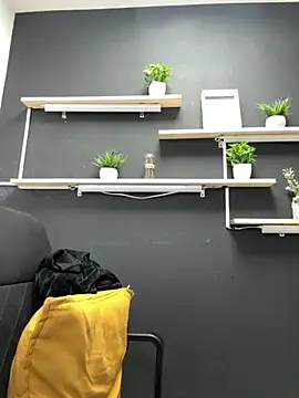 isabella jade online show from 11/07/25, 01:15