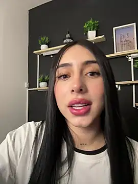 isabella jade online show from 02/04/26, 07:53