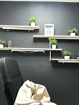 isabella jade online show from 11/21/25, 11:53