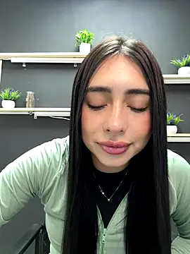 isabella jade online show from 11/18/25, 01:03