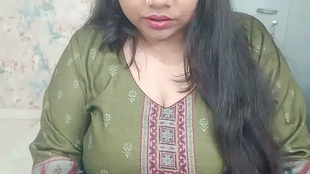 Snapshot of yoursnishaa chatting on 02/15/26, 06:47 yoursnishaa online show from 02/15/26, 06:47