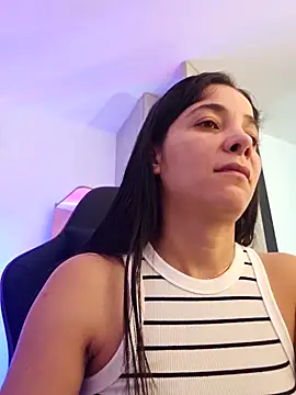 Snapshot of miaeyes chatting on 01/03/25, 01:46 miaeyes online show from 01/03/25, 01:46