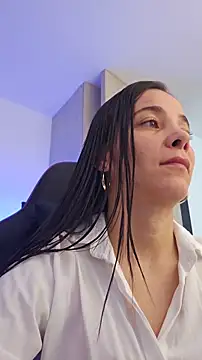 miaeyes online show from 12/01/25, 12:50