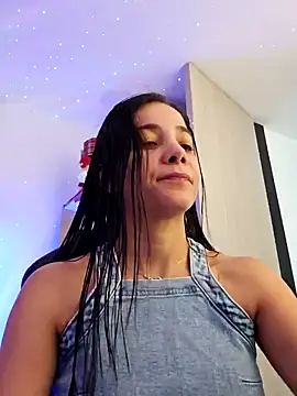 Snapshot of miaeyes chatting on 12/31/24, 01:41 miaeyes online show from 12/31/24, 01:41