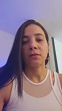 miaeyes online show from 11/18/25, 12:52