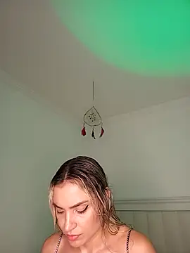 ASHLEY BLAIR online show from 10/29/25, 09:36