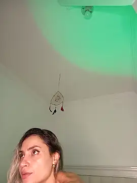 ASHLEY BLAIR online show from 04/05/26, 11:00