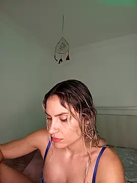 Snapshot of ASHLEY_BLAIR chatting on 02/05/26, 07:43 ASHLEY BLAIR online show from 02/05/26, 07:43