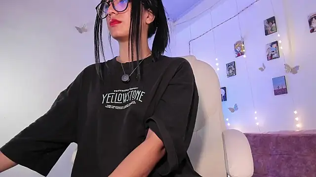 ineedmydaddy  online show from 05/21/26, 01:36