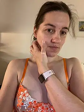 Nicole-Ray online show from 11/03/25, 08:34