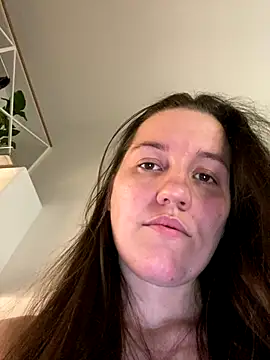 Nicole-Ray online show from 10/28/25, 08:35