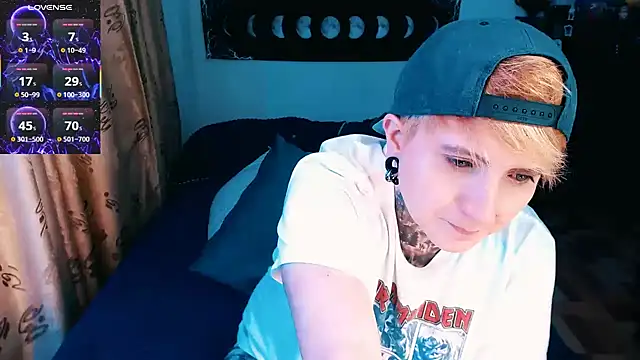 Marieblueeyes online show from 11/07/25, 02:27