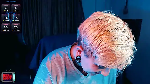 Marieblueeyes online show from 12/19/25, 12:25