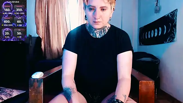 Marieblueeyes online show from 11/25/25, 01:55