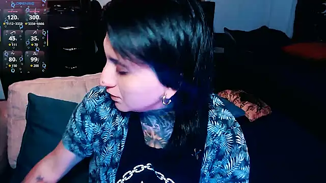 Snapshot of Marieblueeyes chatting on 09/18/25, 04:43 Marieblueeyes online show from 09/18/25, 04:43