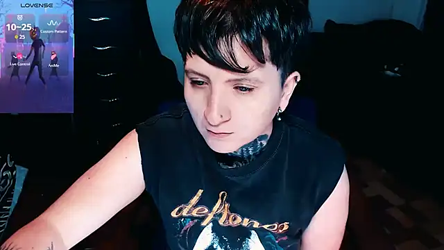 Marieblueeyes online show from 10/21/25, 11:53