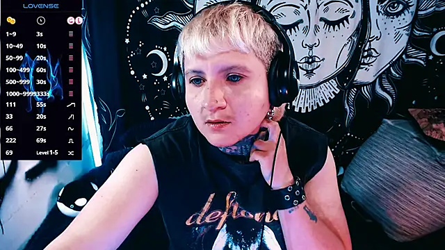 Marieblueeyes online show from 05/20/26, 11:29
