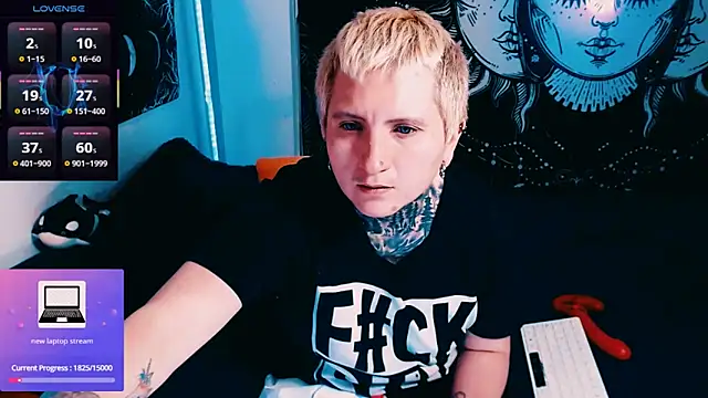 Snapshot of Marieblueeyes chatting on 02/20/26, 01:57 Marieblueeyes online show from 02/20/26, 01:57