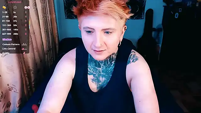 Marieblueeyes online show from 10/30/25, 09:22