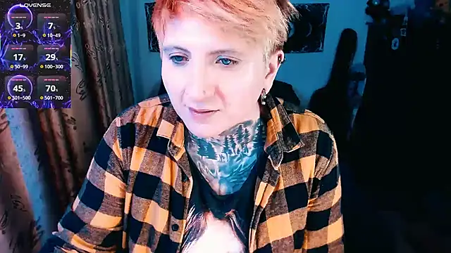 Marieblueeyes online show from 11/08/25, 07:12