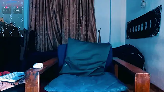 Marieblueeyes online show from 11/27/25, 07:42