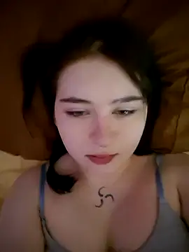 Snapshot of Yammy_Yumi chatting on 02/17/25, 03:25 Yammy Yumi online show from 02/17/25, 03:25