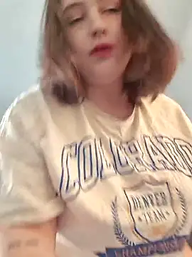 Yammy Yumi online show from 11/07/25, 01:26