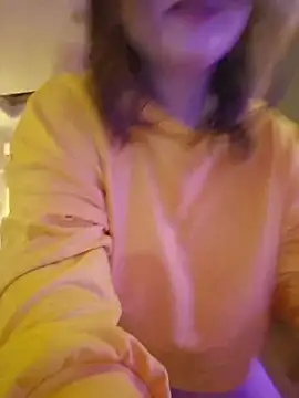 Yammy Yumi online show from 02/11/26, 03:12