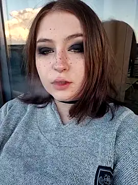 Yammy Yumi online show from 10/30/25, 04:11